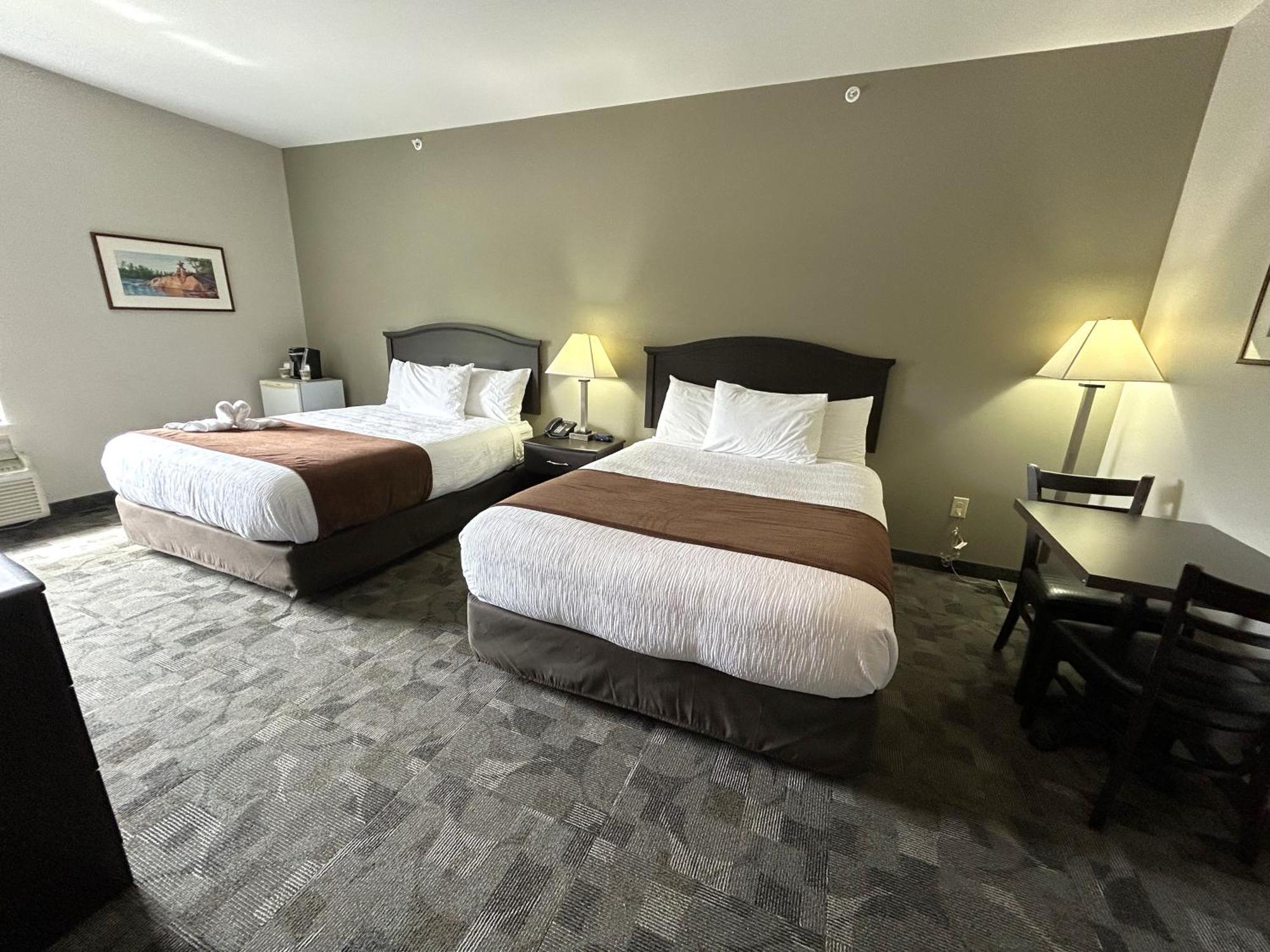 Midland Inn & Suites Zewnętrze zdjęcie